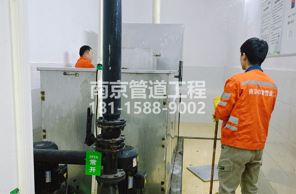 302龙潭街隔油设备清洗