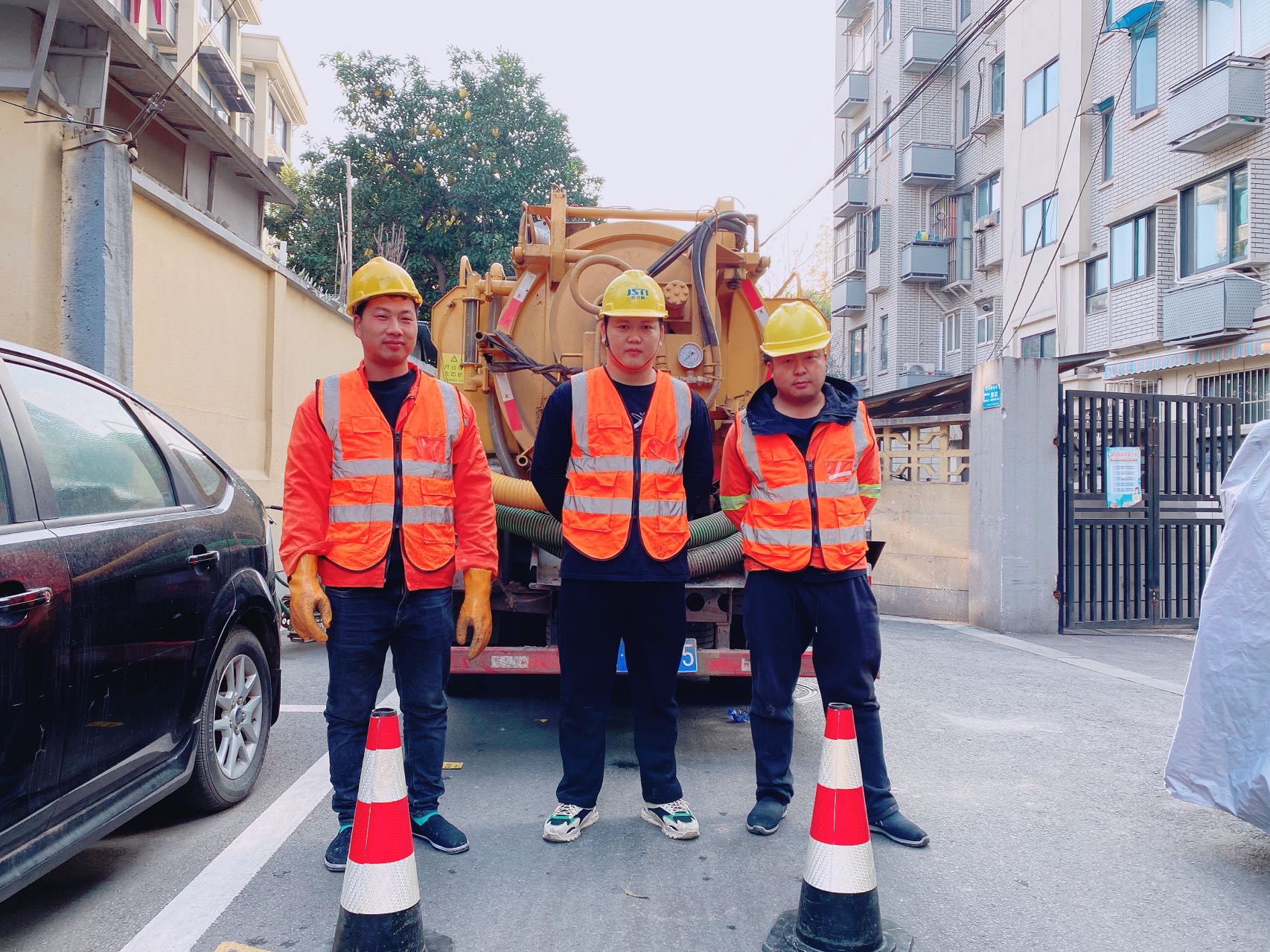 龙潭街南京某小区管道清淤检测施工